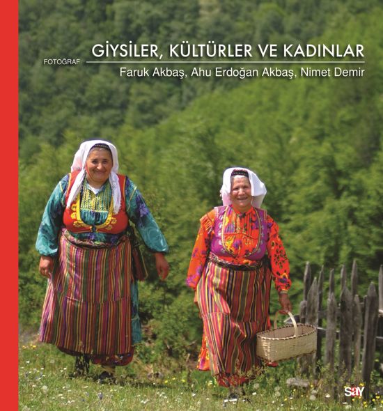Giysiler, Kültürler ve Kadınlar resmi