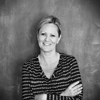 Tracy Arrington yazar resmi